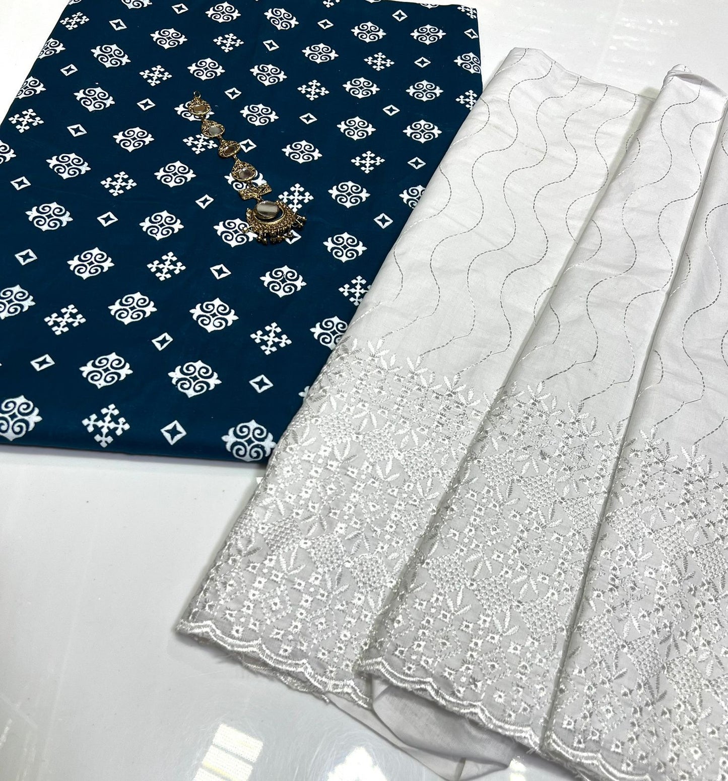 New Arrival –Unstitched  Pure Lawn Cotton 2 Piece Suit with Bana Doria Printed Shirt & Chicken Embroidered Trouser