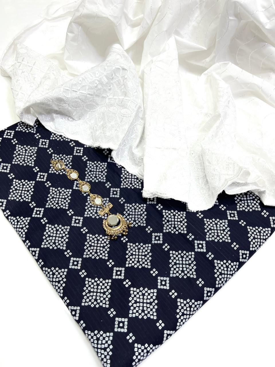 New Arrival –Unstitched  Pure Lawn Cotton 2 Piece Suit with Bana Doria Printed Shirt & Chicken Embroidered Trouser