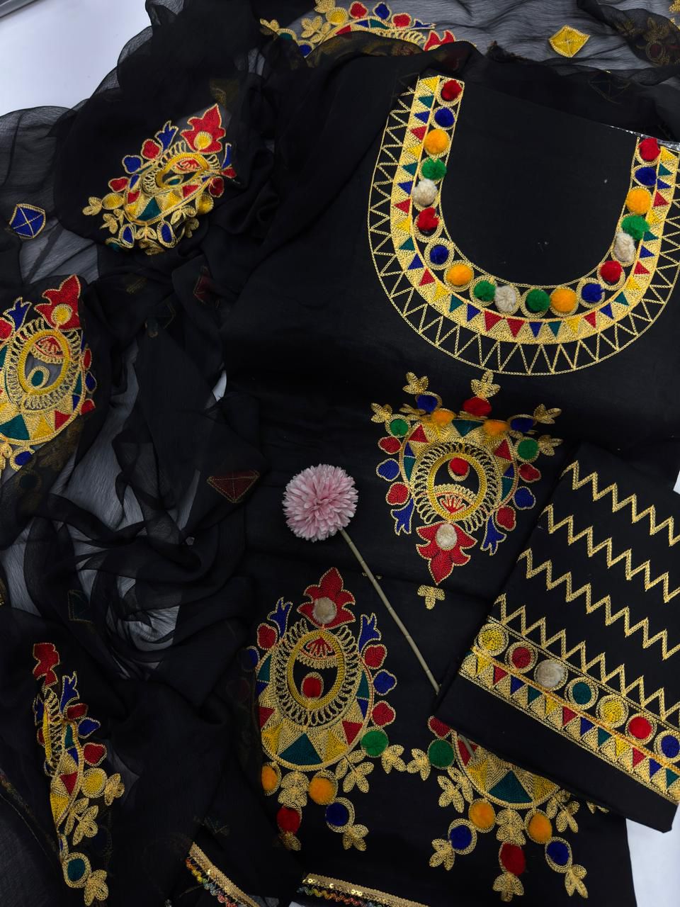 Fiddani Premium 3PC Lawn Cotton Suit – Heavy Embroidered Aara Work Shirt with Chiffon Dupatta